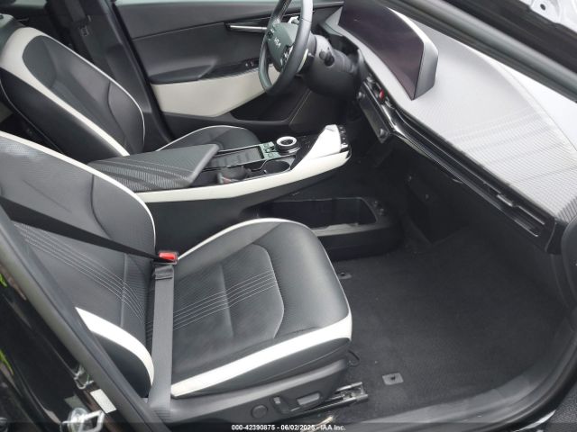 2022 KIA EV6 KNDC44LA0N5050615 Photo 4