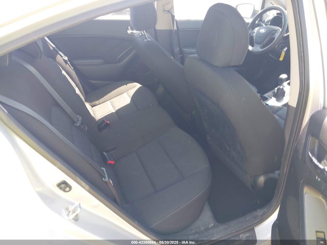KIA mpi nu 2016 KNAFK4A67G5551423 Image 8