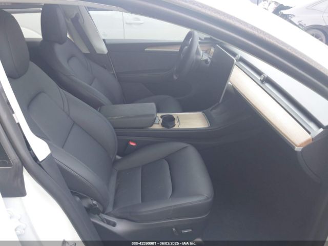 2024 TESLA MODEL Y 7SAYGDEE5RA229542 Photo 4