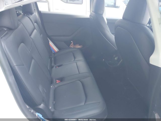 2024 TESLA MODEL Y 7SAYGDEE5RA229542 Photo 7