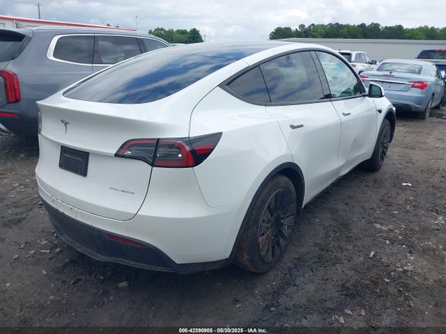 2023 TESLA MODEL Y 7SAYGDEE2PF610507 Photo 3