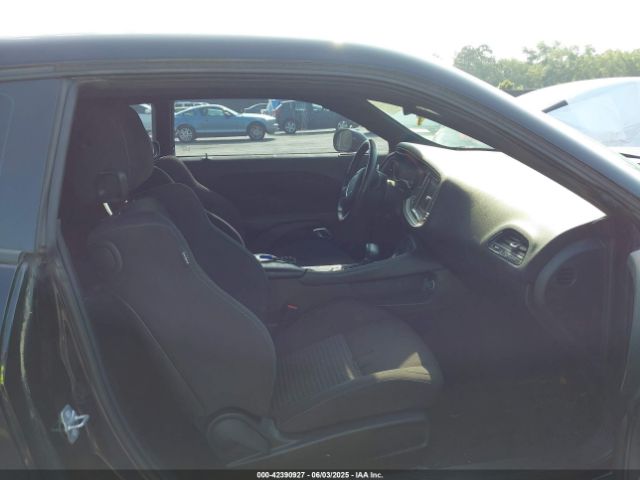 2021 DODGE CHALLENGER 2C3CDZJG3MH665062 Photo 4