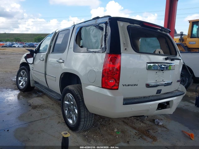 GMC YUKON SLT 2014 1GKS1CE05ER167073 Image 3