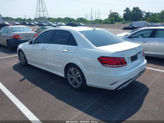 2014 MERCEDES-BENZ E 350 WDDHF8JB5EB055979 Photo 2