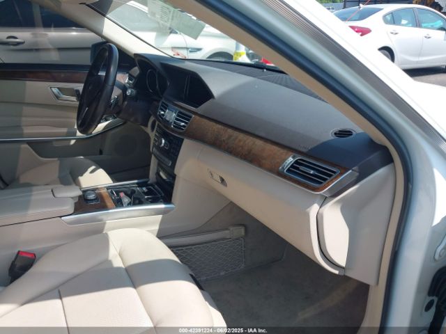 2014 MERCEDES-BENZ E 350 WDDHF8JB5EB055979 Photo 4