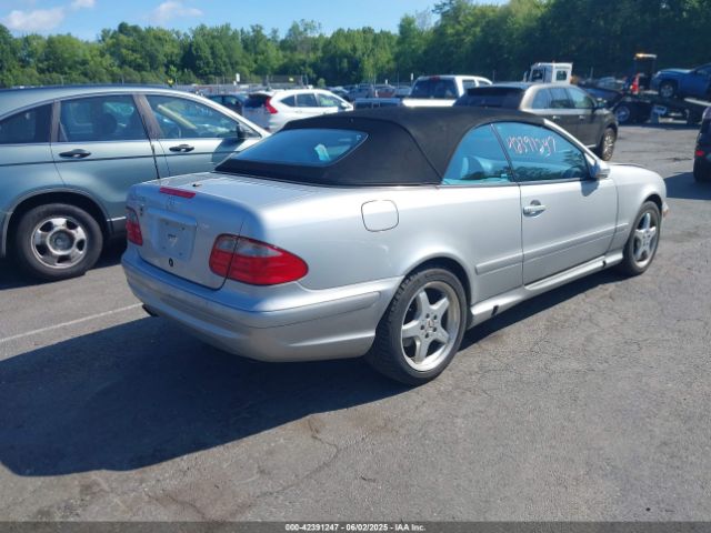 2002 MERCEDES-BENZ CLK 430 WDBLK70G12T129233 Photo 3