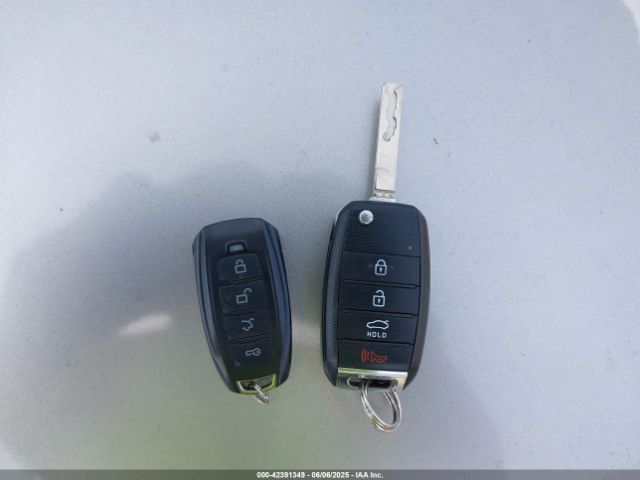 5XXGT4L3XHG132387 KIA Optima Lx