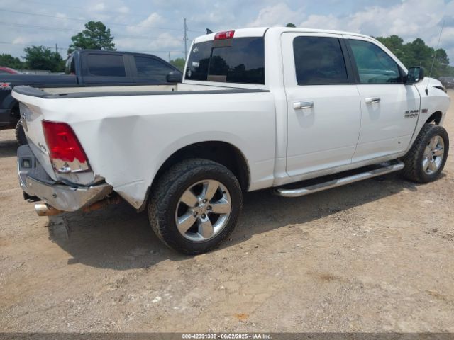 2016 RAM 1500 1C6RR7LT9GS130411 Photo 3