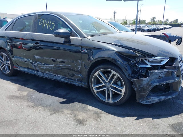 Audi A3 2018 WAUGUGFFXJ1042742 Image 6
