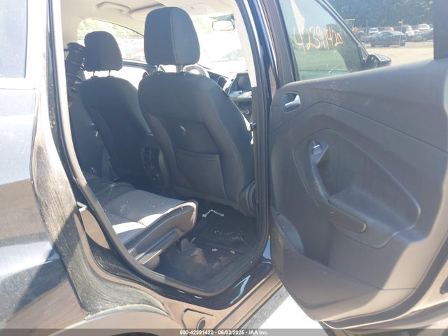 1FMCU9GD8HUE42085 Ford ESCAPE SE