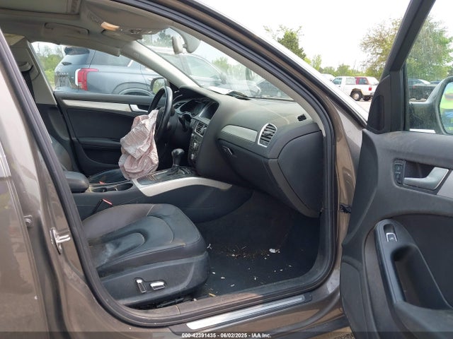 2014 AUDI A4 WAUAFAFL7EN025740 Photo 4