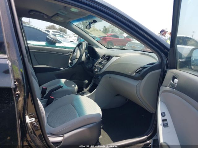 KMHCT4AE4HU354755 Hyundai ACCENT SE