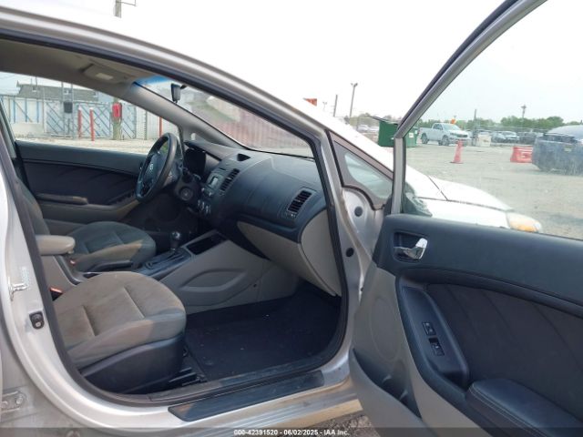 KNAFK4A66G5535486 KIA FORTE LX