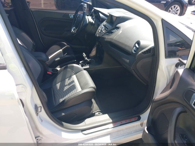 Ford 2015 2015 3FADP4GX0FM135952 Image 5