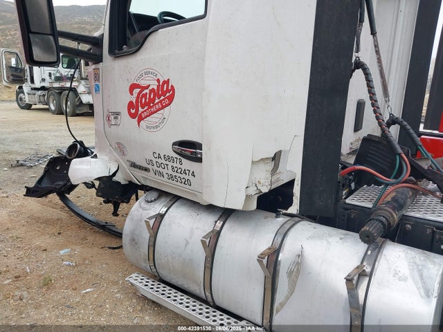Kenworth T680 2020 1XKYD49X9LJ385320 Image 24