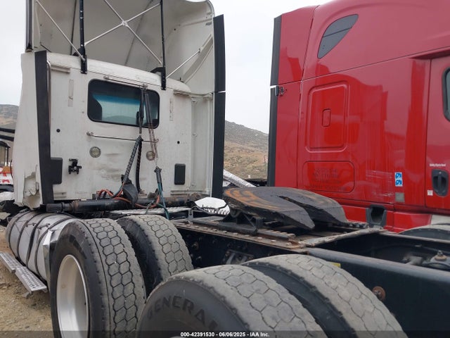 Kenworth T680 2020 1XKYD49X9LJ385320 Image 3
