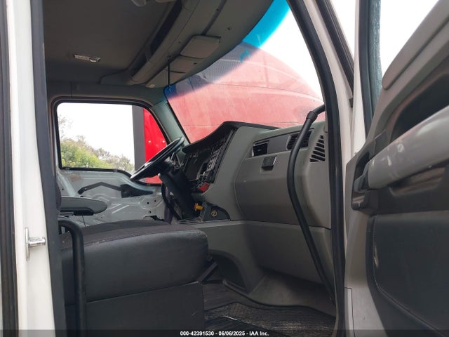 Kenworth T680 2020 1XKYD49X9LJ385320 Image 6