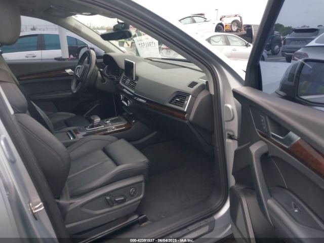 2019 AUDI Q5 WA1BNAFY5K2084220 Photo 4