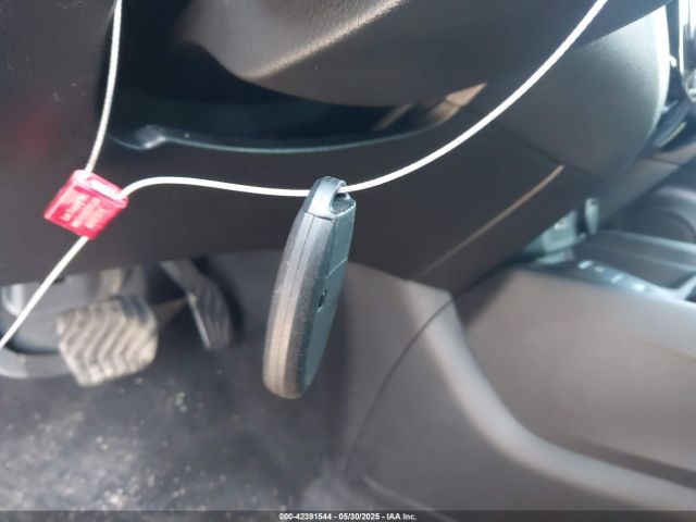 JN1BJ1CPXKW233228 Nissan Rogue Sport Sv