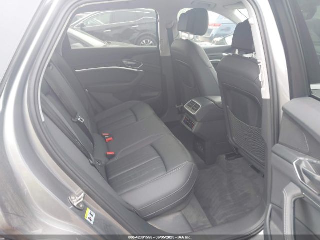 2022 AUDI E-TRON WA1AAAGE1NB003892 Photo 7