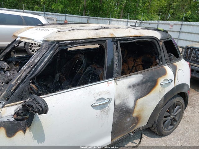 2014 MINI COUNTRYMAN WMWZB3C5XEWR42262 Photo 5