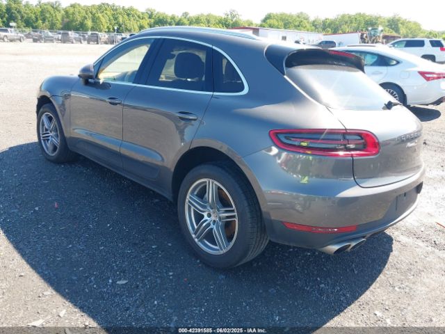 2015 PORSCHE MACAN WP1AB2A59FLB74613 Photo 2