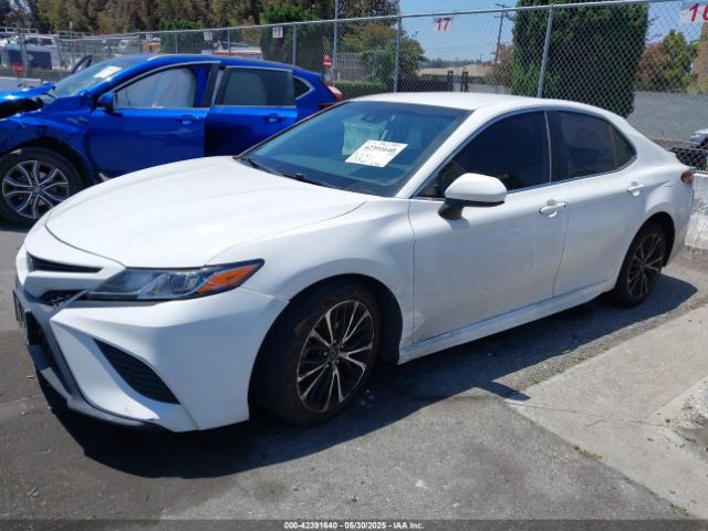 2020 TOYOTA CAMRY 4T1G11AK0LU327363 Photo 1