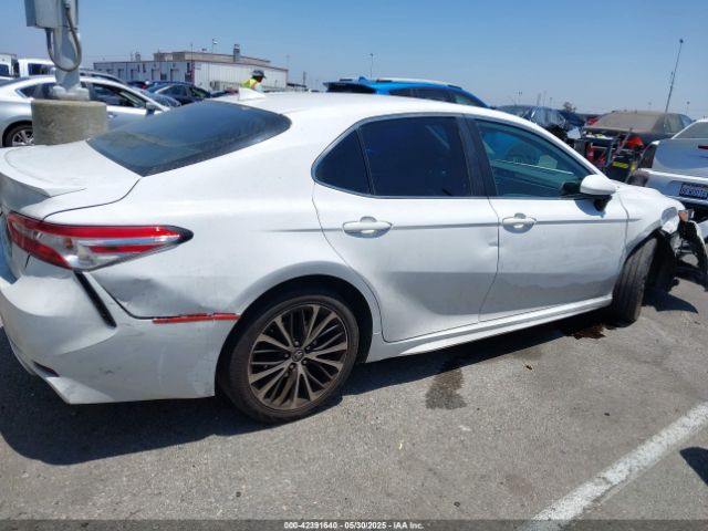 2020 TOYOTA CAMRY 4T1G11AK0LU327363 Photo 5
