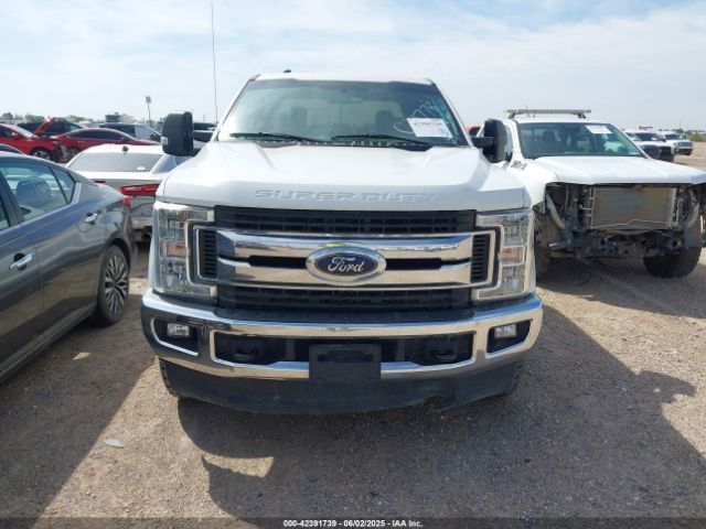 1FT7W2BT2KEC24778 Ford F-250 Xlt