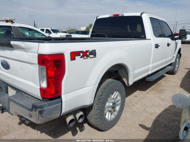 1FT7W2BT2KEC24778 Ford F-250 Xlt