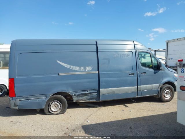 WD4PF1CD5KT012623 Mercedes-Benz om 642 with brake assist