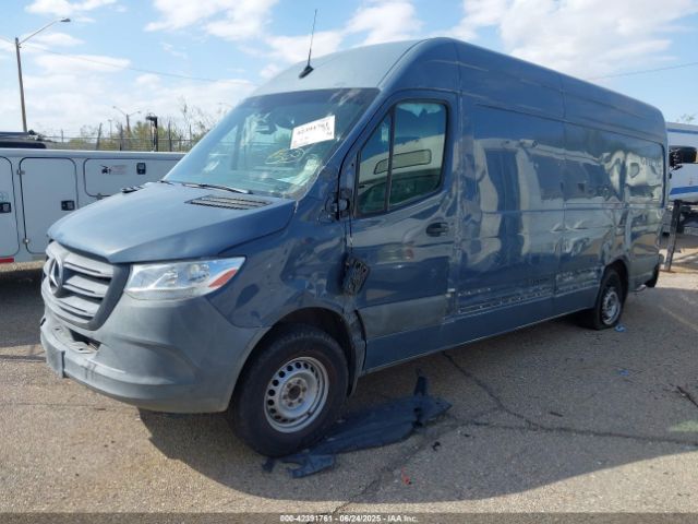 WD4PF1CD5KT012623 Mercedes-Benz om 642 with brake assist