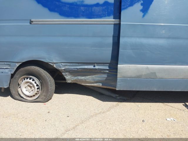 WD4PF1CD5KT012623 Mercedes-Benz om 642 with brake assist
