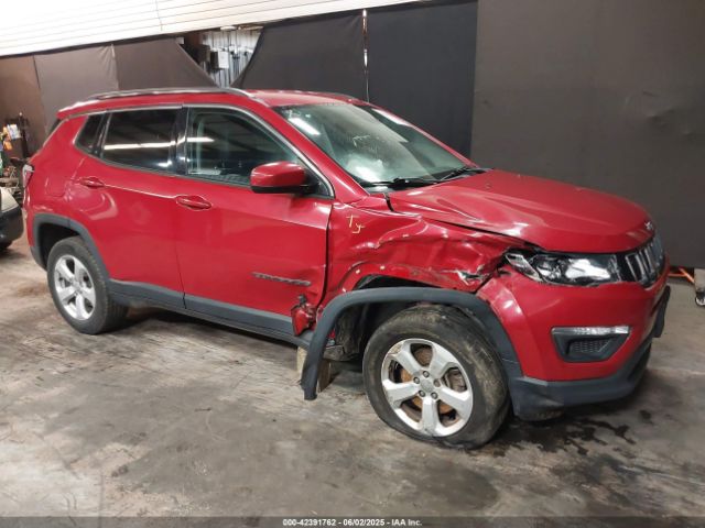 3C4NJDBB7JT114185 Jeep Compass Latitude 4x4