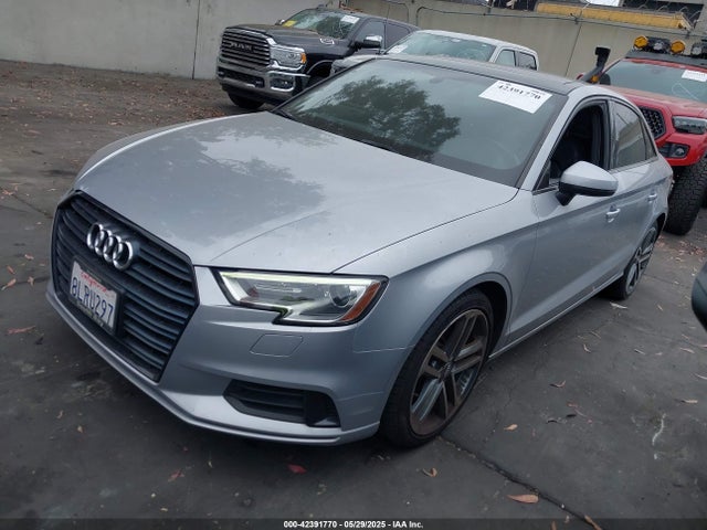 Audi A3 2019 WAUAUGFF4KA098943 Image 2