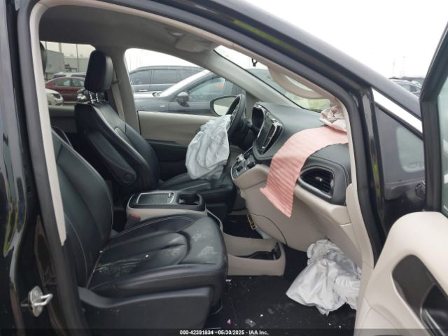 2C4RC1L77PR631132 Chrysler Pacifica Hybrid Touring L