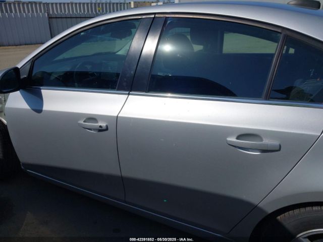 1G1PC5SB6F7178778 Chevrolet Cruze 1lt Auto