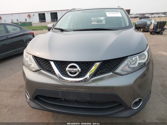 Nissan 2017 2017 JN1BJ1CR4HW134236 Image 12