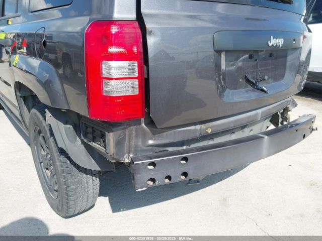 1C4NJPBA3GD575715 Jeep Patriot Sport