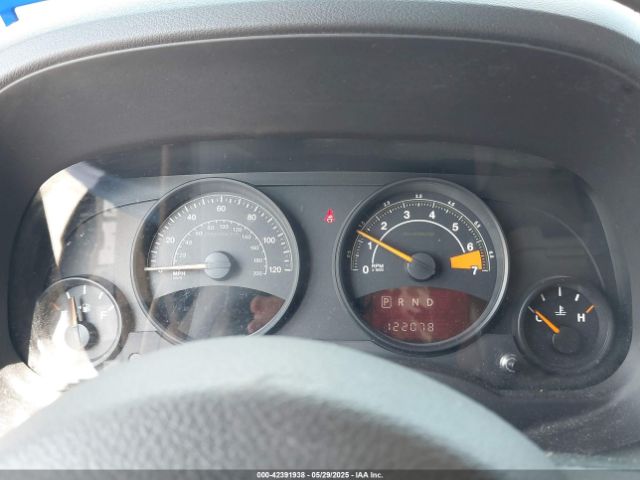 1C4NJPBA3GD575715 Jeep Patriot Sport