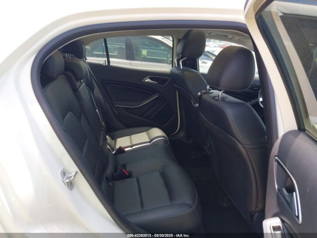 WDCTG4GB6FJ132331 Mercedes-Benz Gla 250 4matic