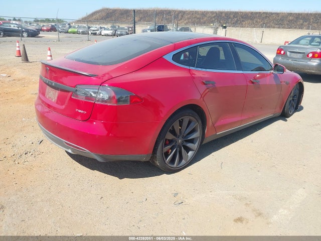 Tesla 2015 2015 5YJSA1E4XFF113973 Image 4
