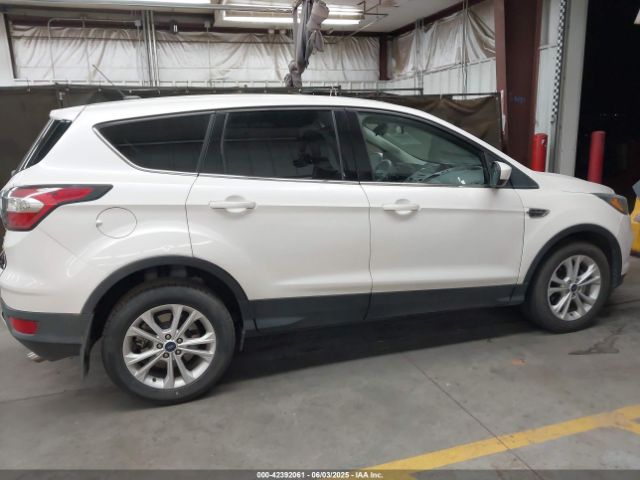 1FMCU0GD5HUB21858 Ford ESCAPE SE