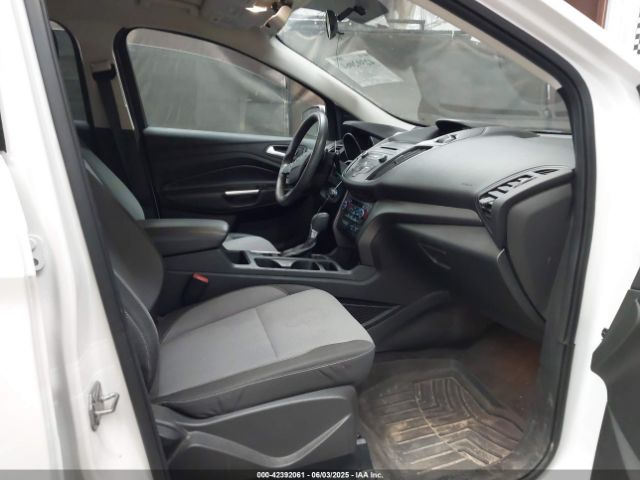 1FMCU0GD5HUB21858 Ford ESCAPE SE