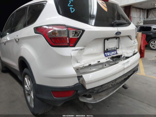 1FMCU0GD5HUB21858 Ford ESCAPE SE
