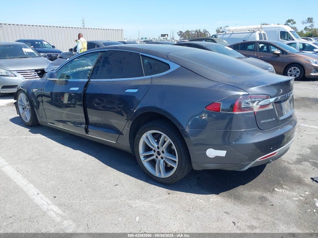 2015 TESLA MODEL S 5YJSA1H21FF094837 Photo 2