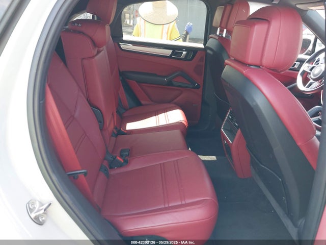 Porsche Cayenne 2023 WP1BA2AY0PDA27187 Image 8