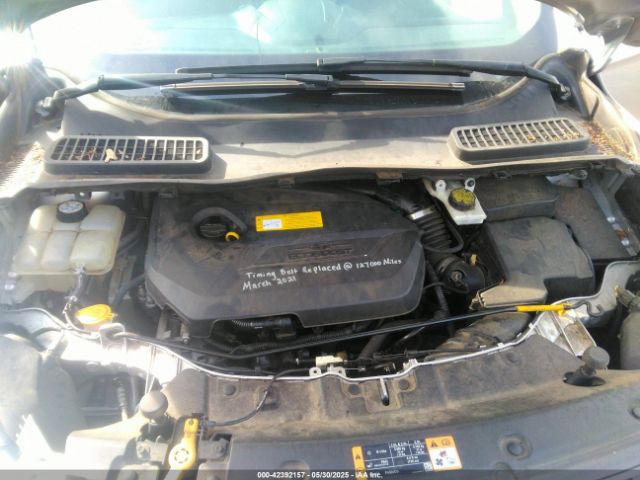 1FMCU9GX3GUC71786 Ford ESCAPE SE