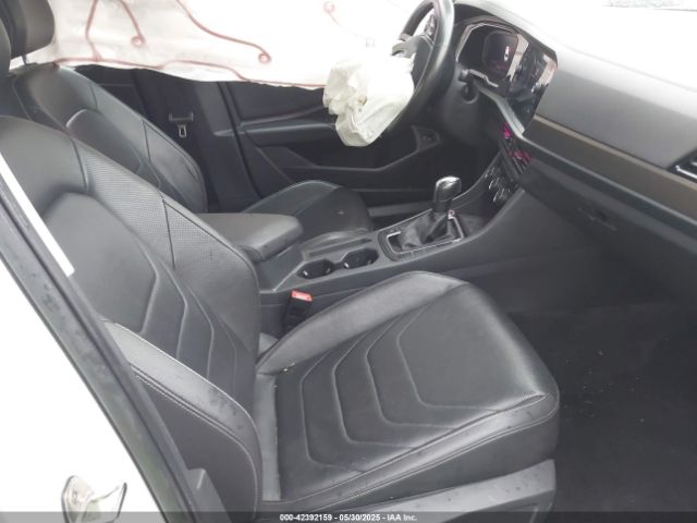 2020 VOLKSWAGEN JETTA 3VWGB7BU7LM027356 Photo 4
