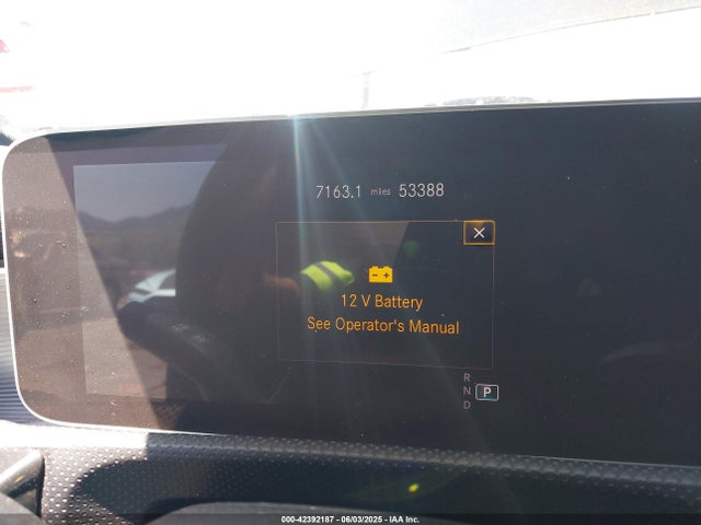 WDD3G4FB8KW001265 Mercedes-Benz m260